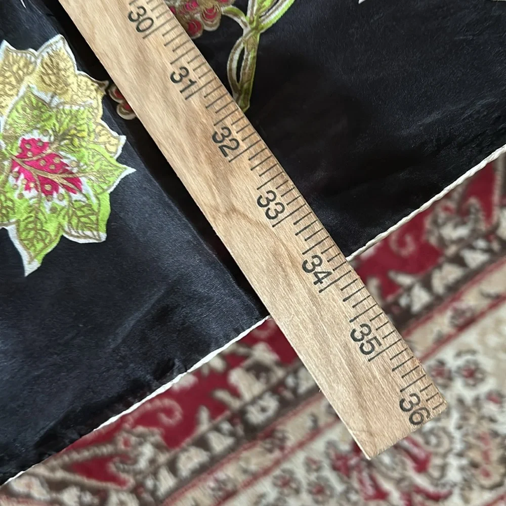 Vintage Exotic Floral Print Scarf